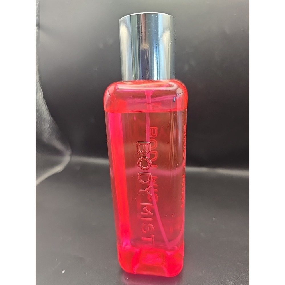 Victoria's Secret LOVE PINK Body Mist 8.4 fl oz / 250 ml